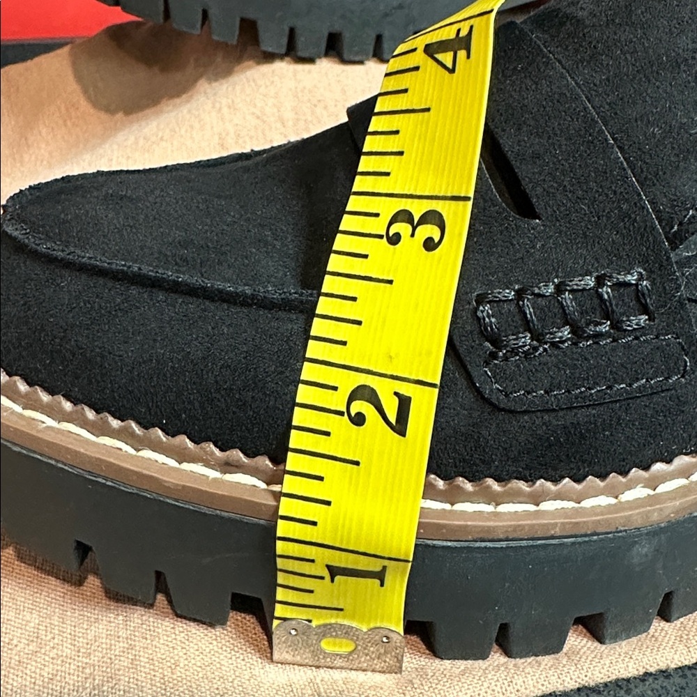 Jellypop Black Faux Suede Lug Sole Slip On Loafers Women’s Size 9.5M - Picture 13 of 13